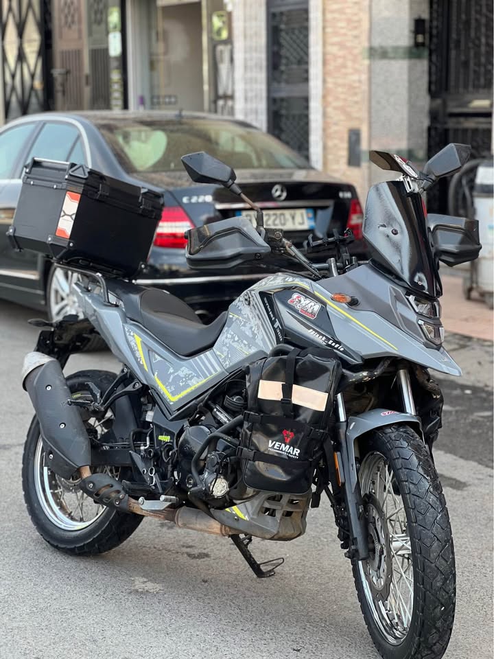 Image de Sym nht 300 à vendre à Salé