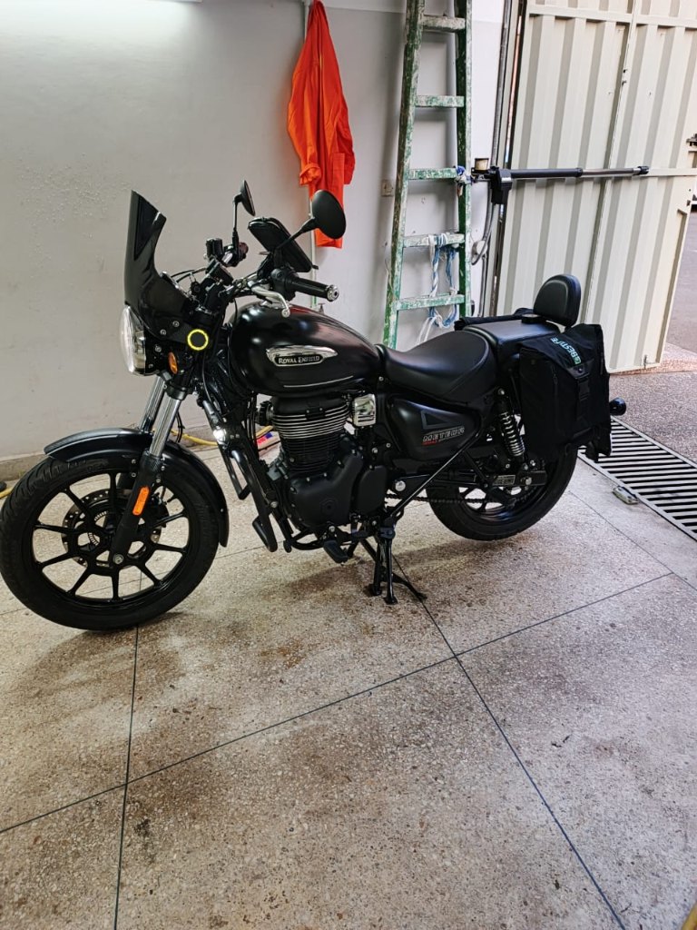Image de Royal Enfield Meteor 350 en très bon état à vendre à Rabat